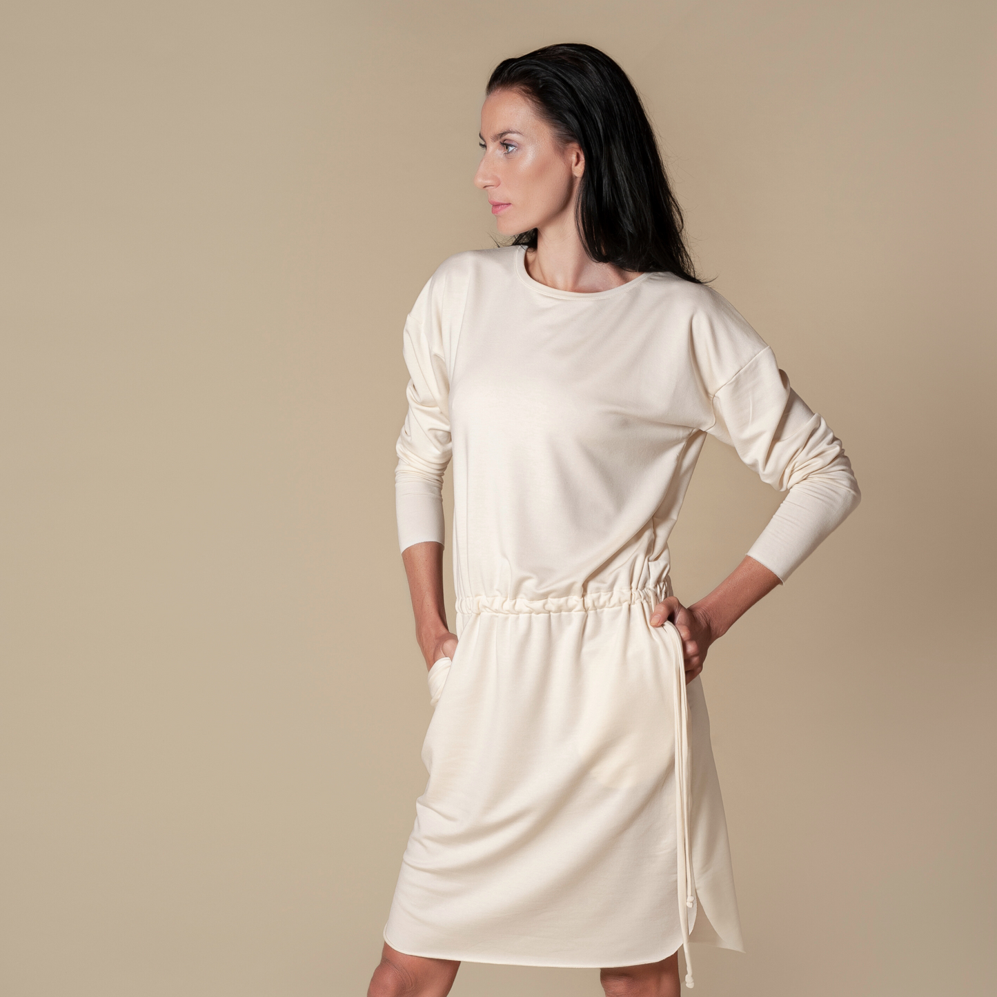 Kleid mit Taillenbund aus Tencel